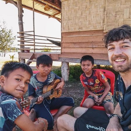 Vera Sunset Homestay Local Experience With Lao Family Muang Không Dış mekan fotoğraf